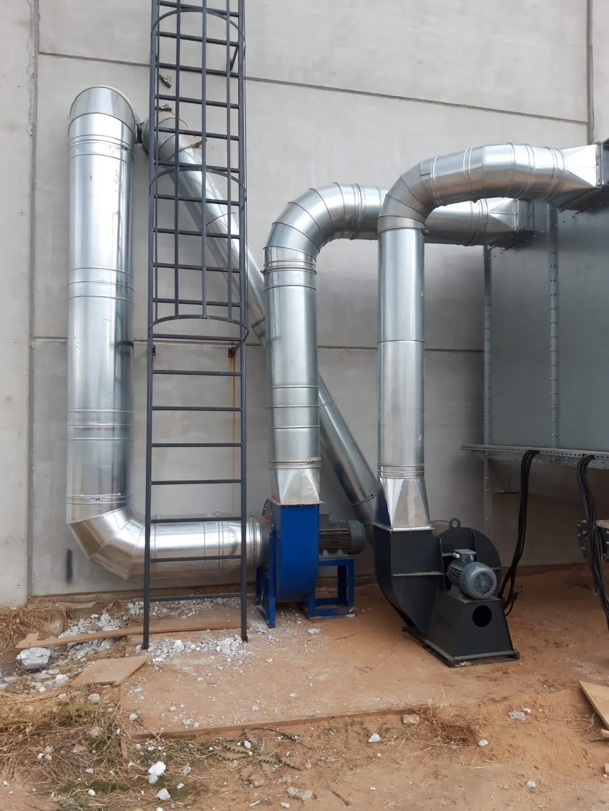 Radyal fan ve spiral boru emiş hattı montajı